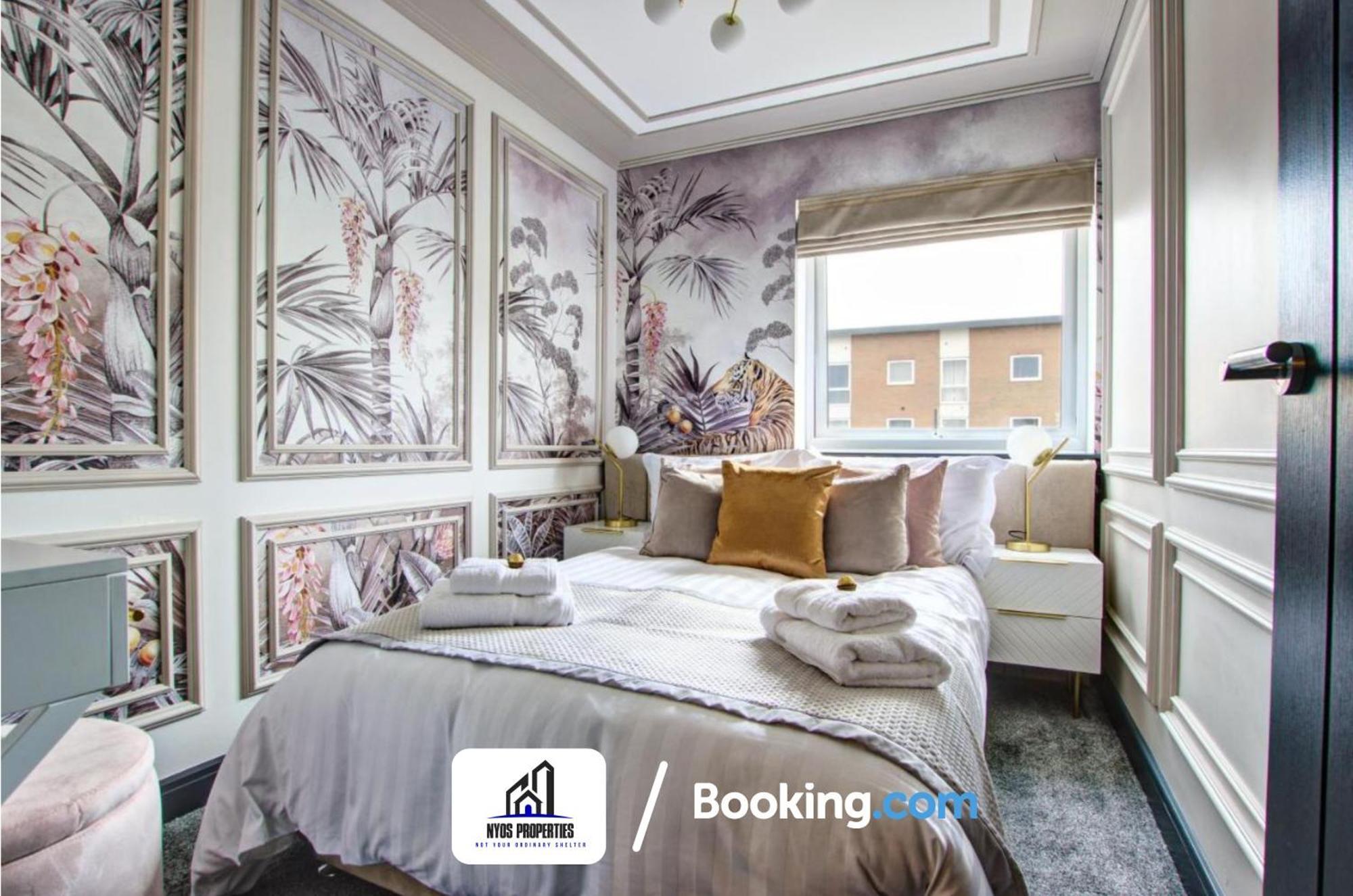 3 Bedroom Home By Nyos Properties Short Lets & Serviced Accommodation Manchester With Garden Екстер'єр фото