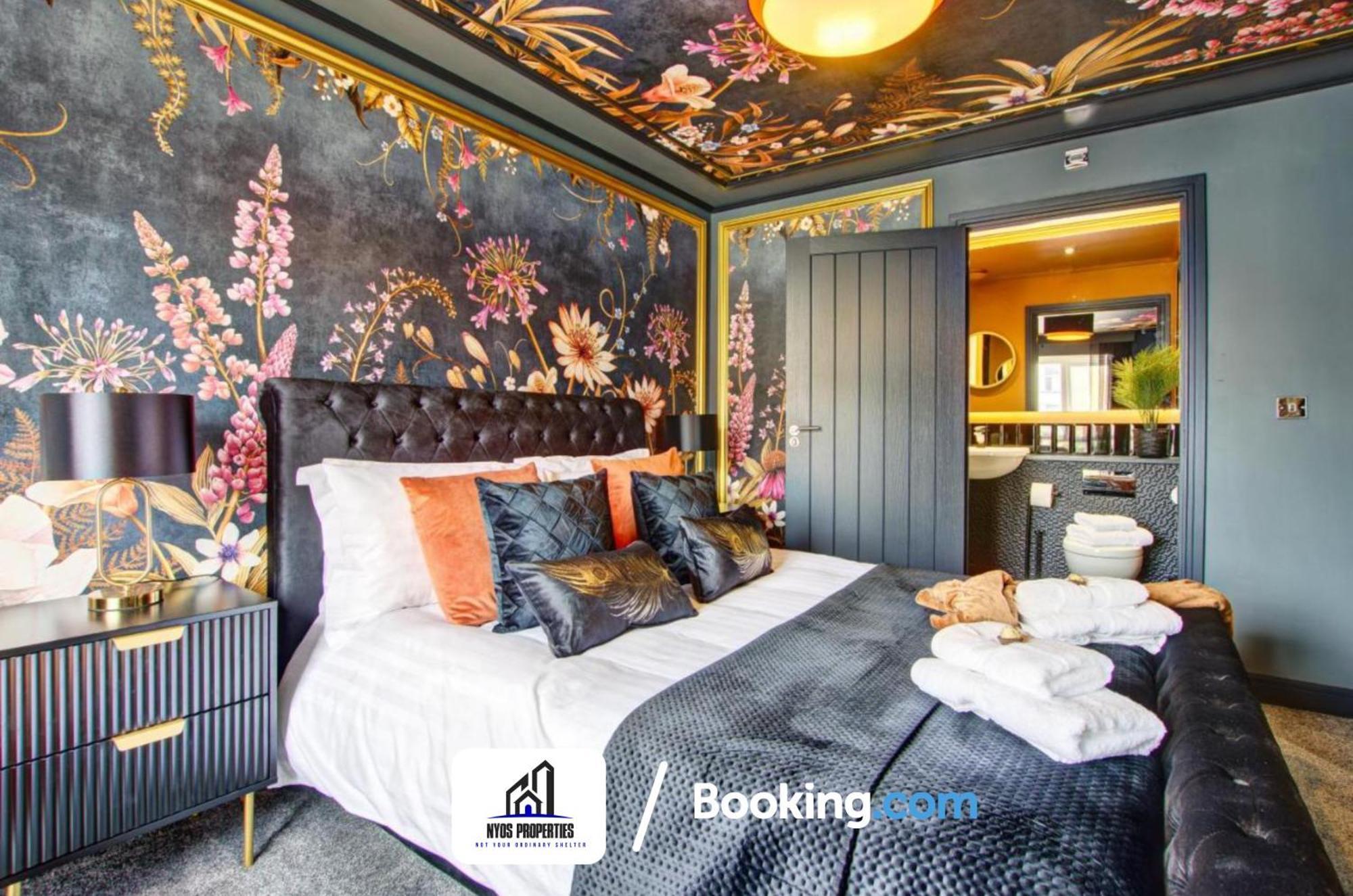 3 Bedroom Home By Nyos Properties Short Lets & Serviced Accommodation Manchester With Garden Екстер'єр фото